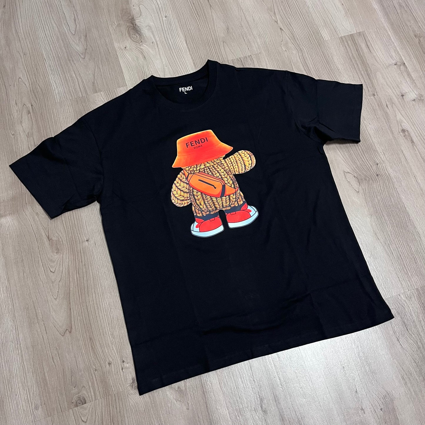 CAMISETA FENDI OVERSIZE